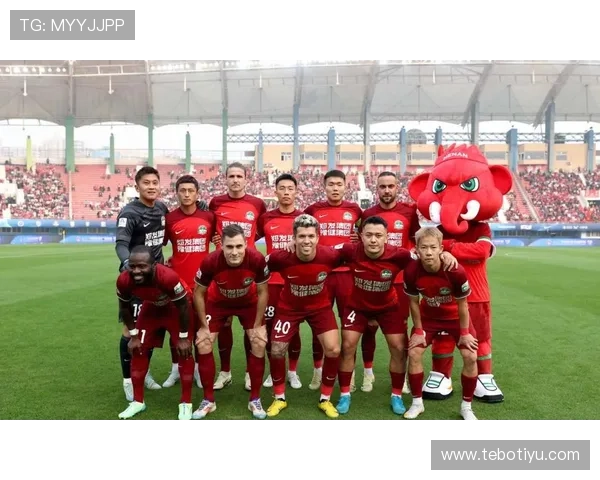 河南申花首发对决 四外援激战古斯塔沃